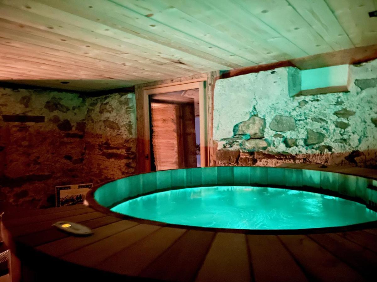 Alpen Charme - Chalet D'Hotes Et Spa Gsteig ภายนอก รูปภาพ