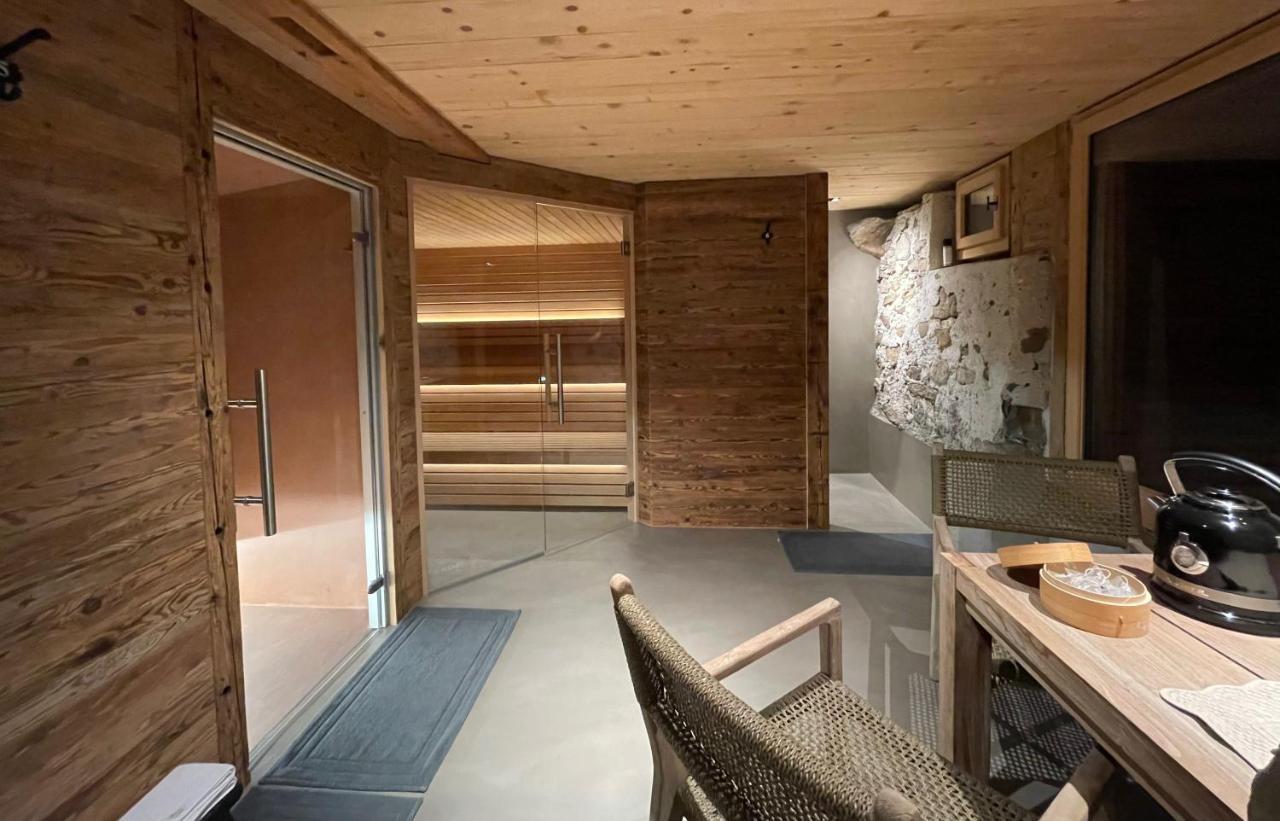 Alpen Charme - Chalet D'Hotes Et Spa Gsteig ภายนอก รูปภาพ