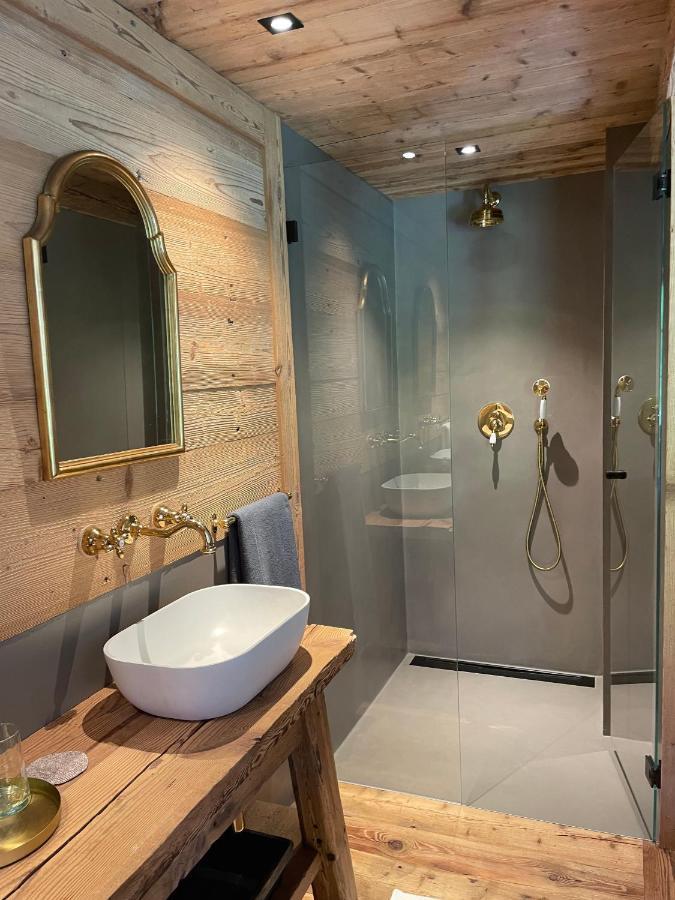 Alpen Charme - Chalet D'Hotes Et Spa Gsteig ภายนอก รูปภาพ