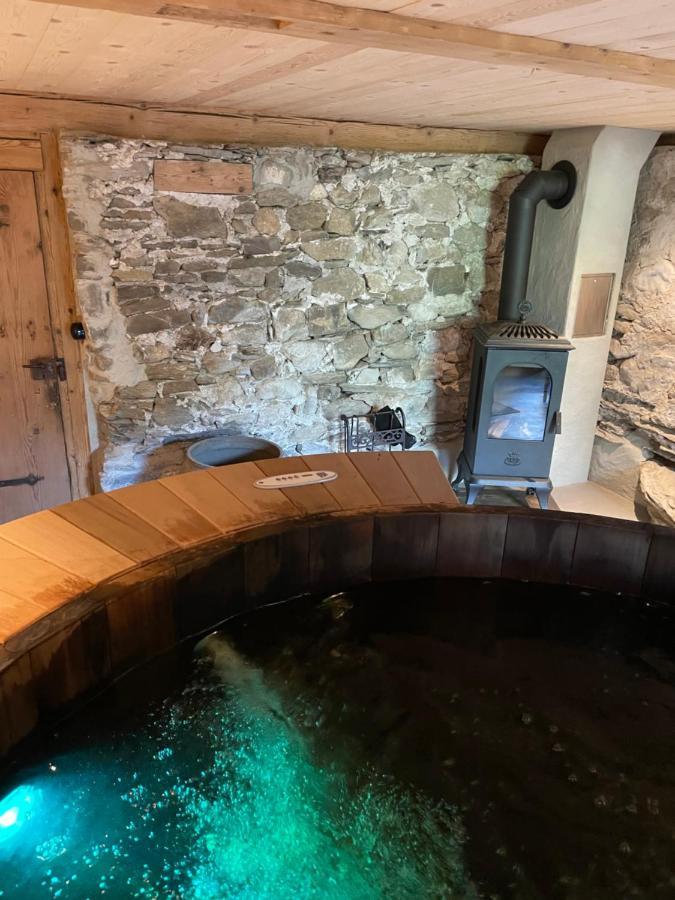 Alpen Charme - Chalet D'Hotes Et Spa Gsteig ภายนอก รูปภาพ