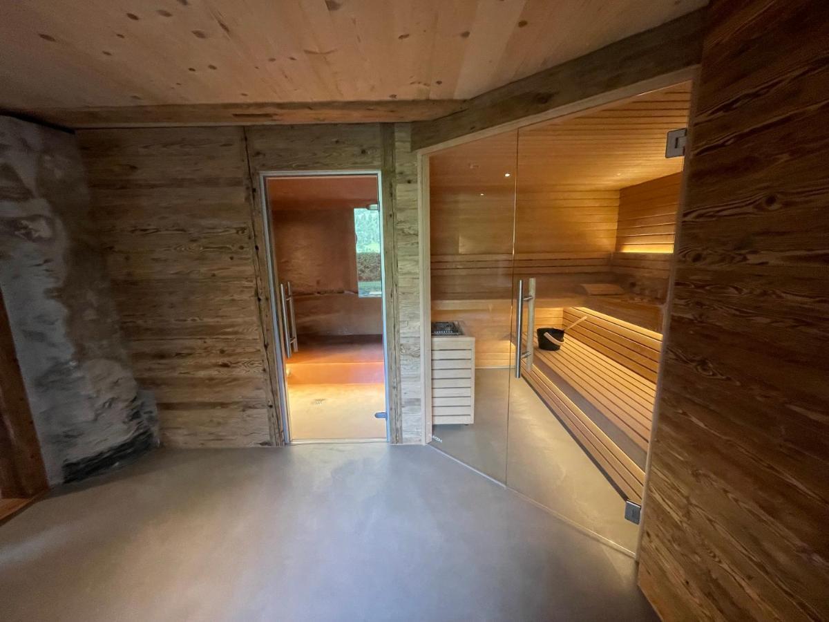 Alpen Charme - Chalet D'Hotes Et Spa Gsteig ภายนอก รูปภาพ