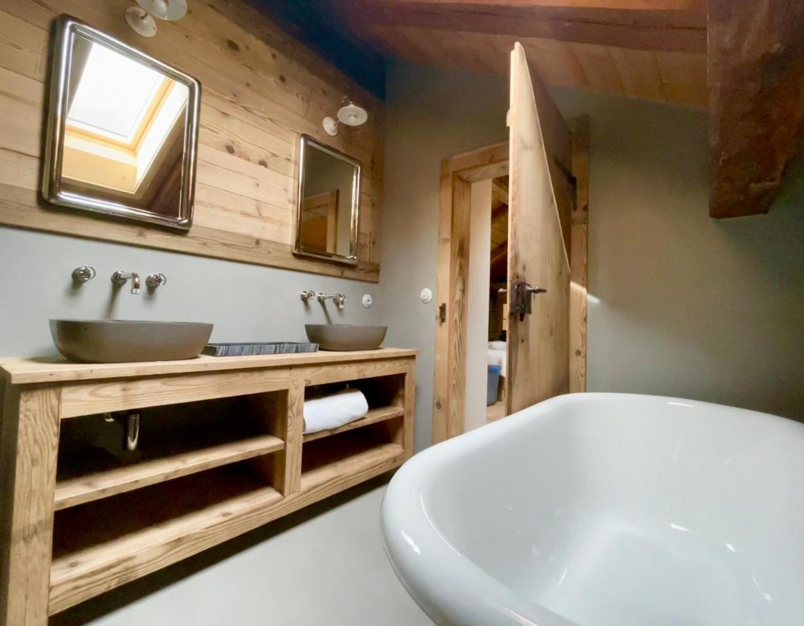 Alpen Charme - Chalet D'Hotes Et Spa Gsteig ภายนอก รูปภาพ