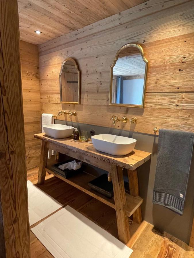 Alpen Charme - Chalet D'Hotes Et Spa Gsteig ภายนอก รูปภาพ